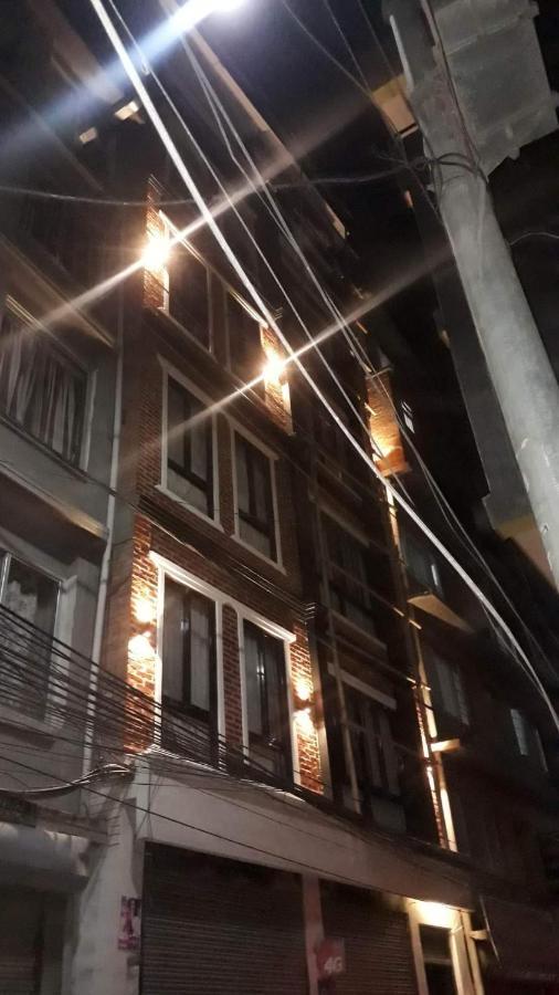 Looniva Guest House Lalitpur Экстерьер фото