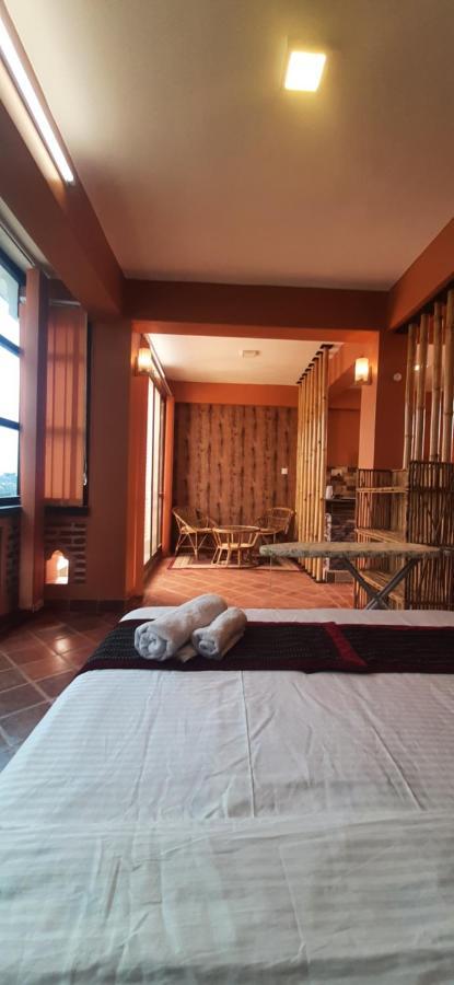 Looniva Guest House Lalitpur Экстерьер фото
