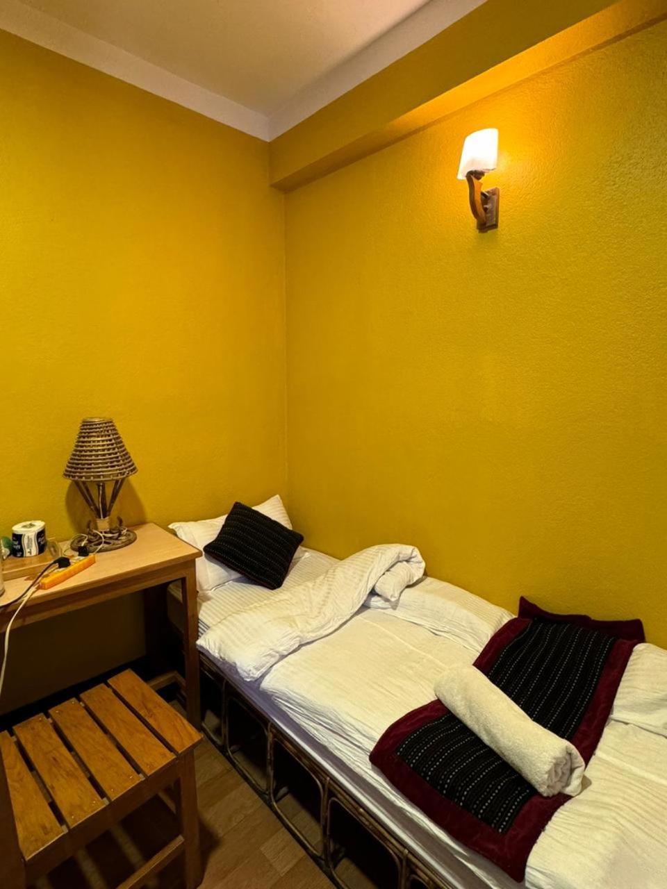Looniva Guest House Lalitpur Номер фото